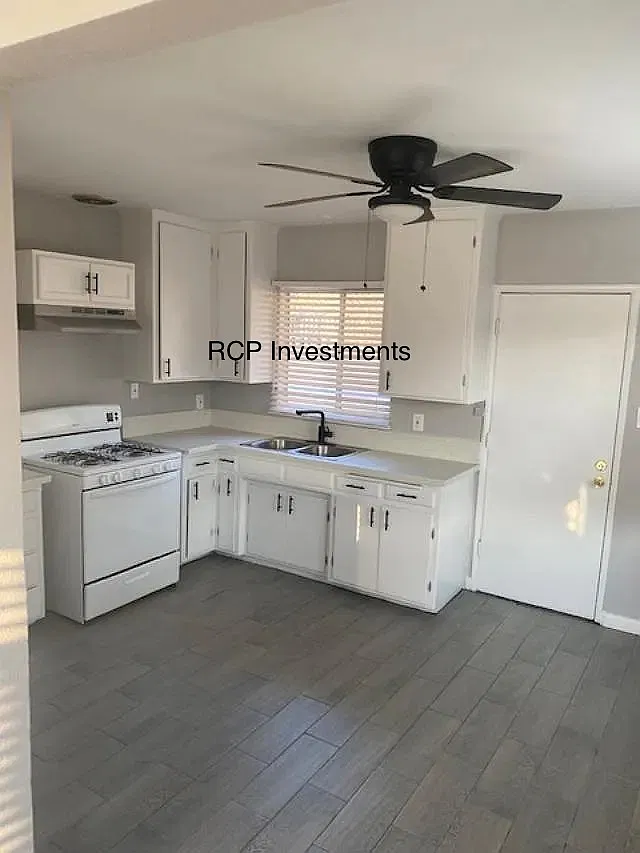5333 W Avenue L14 — Photo 2