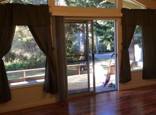 1786 W Beach Rd APT J, Oak Harbor, WA 98277