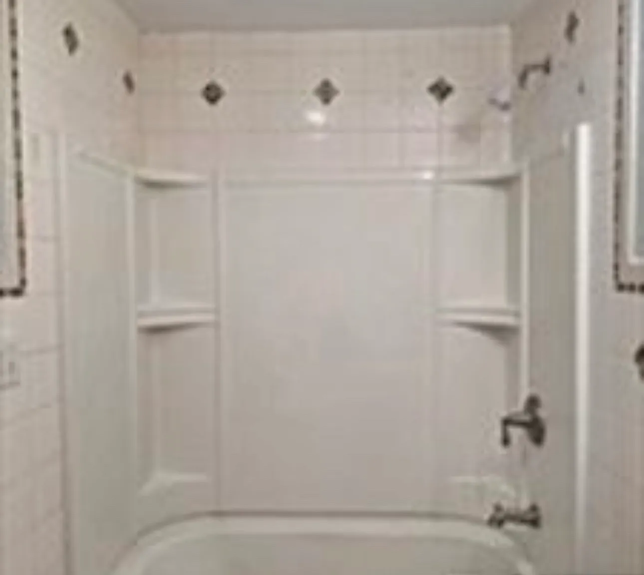 3 bed, 1200 sqft, $2,200 — Photo 3