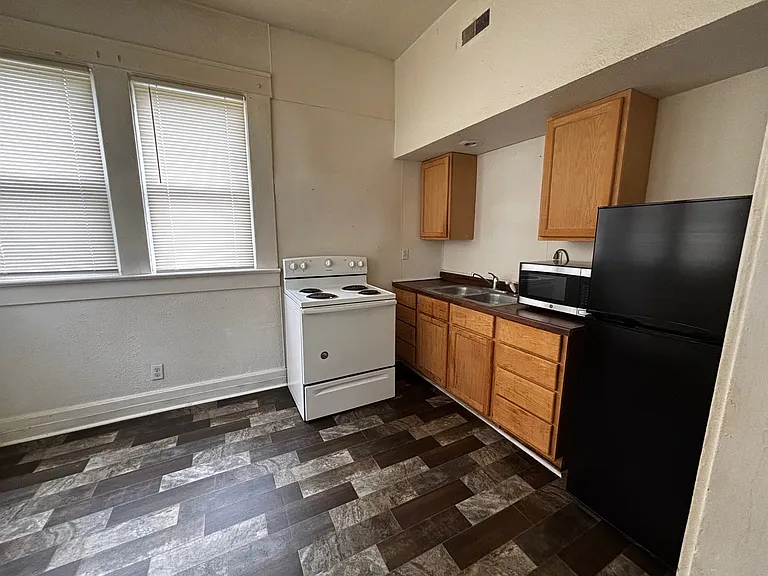 530 S 7th St #2 — Photo 3