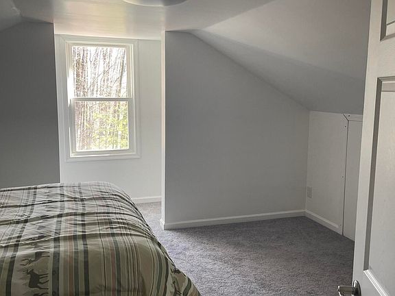 2nd image of 850 Woodward Ave