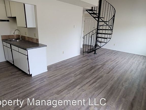 4th image of 3513 W 4th Ave #B