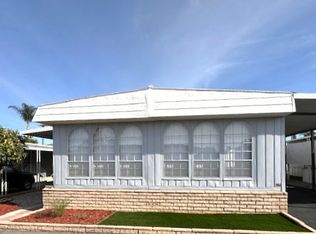 881 N Lake St #204, Hemet, CA 92544