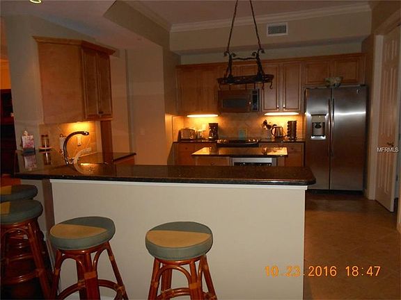 5th image of 8520 Amberjack Cir Unit 301