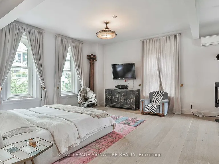 4 Wellesley Pl — Photo 29
