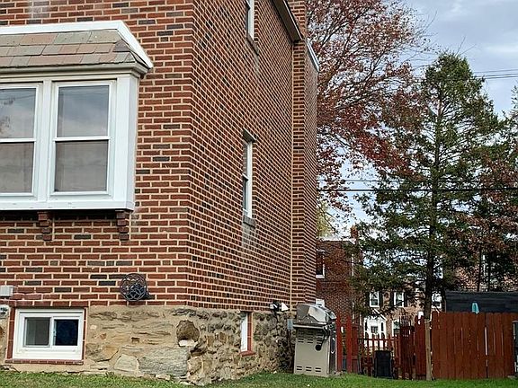 2nd image of 229 Wilde Ave