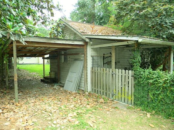 4th image of 1610 Beauford Pl