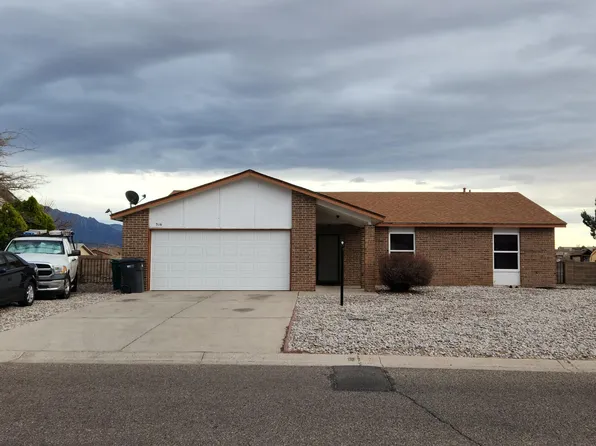 316 Asbury Rd NE, Rio Rancho, NM 87124