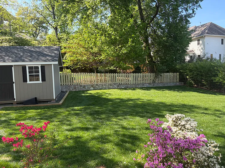 6111 35th St N — Photo 2