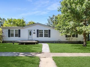224 S 5th St, Neodesha, KS 66757