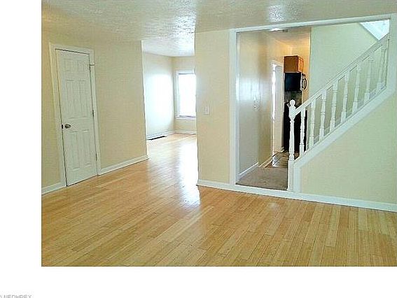 3rd image of 1607 Orchard Grove Ave