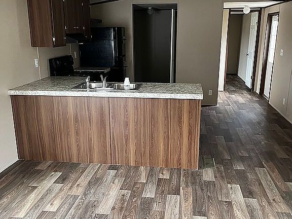 3rd image of 20 Meadowview Ln #20