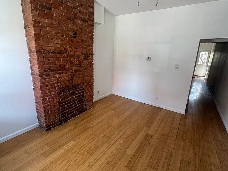 4520 Liberty Ave — Photo 11