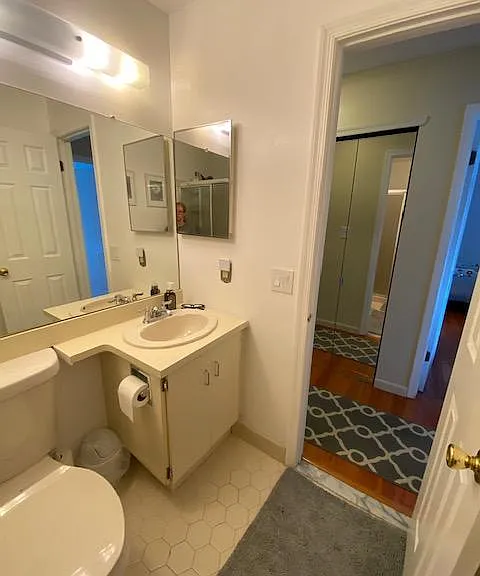 360 Hadleigh Ln — Photo 18