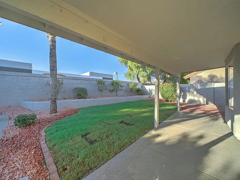8940 E Palm Ridge Dr — Photo 33