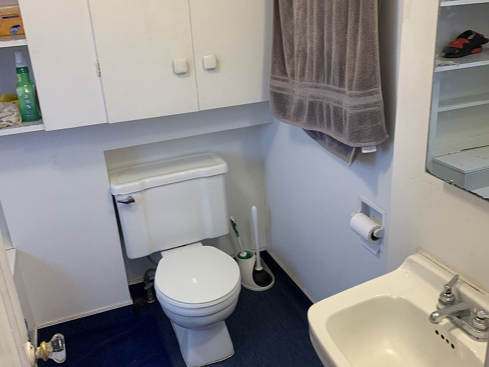 1st image of 2515 Oakes Ave APT 2