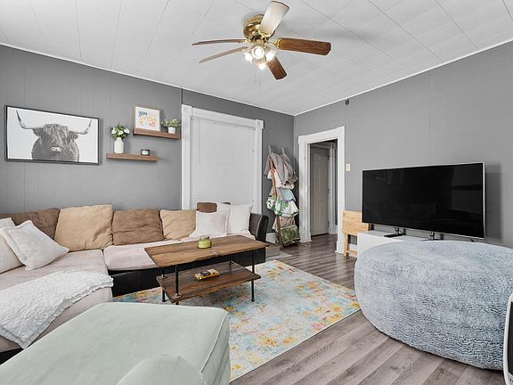 5th image of 1208 7th St E