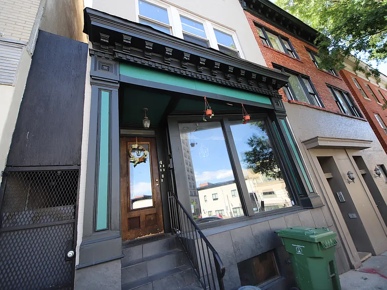 514 Saint Paul Pl #C — Photo 1