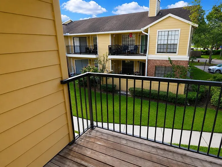 8625 Mallard Reserve Dr #201 — Photo 38