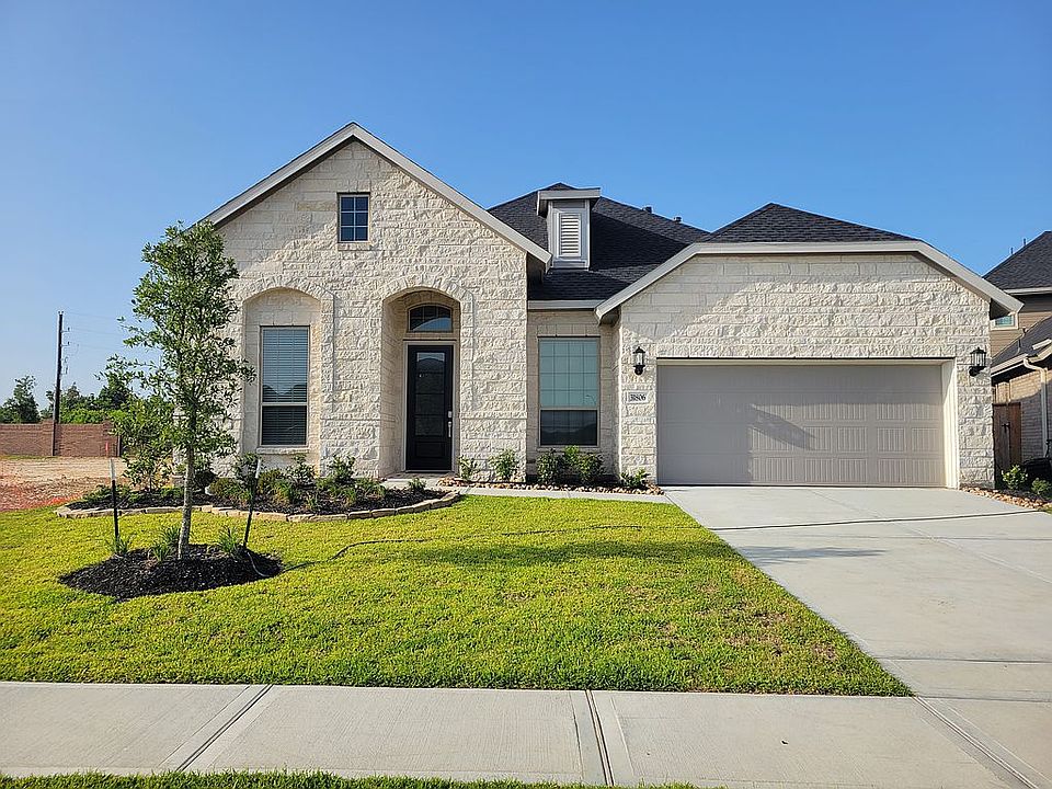 2nd image of 31806 Lillie Lilac Ln