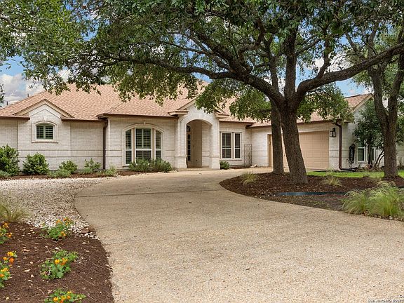 3rd image of 29818 FAIRWAY VISTA DR