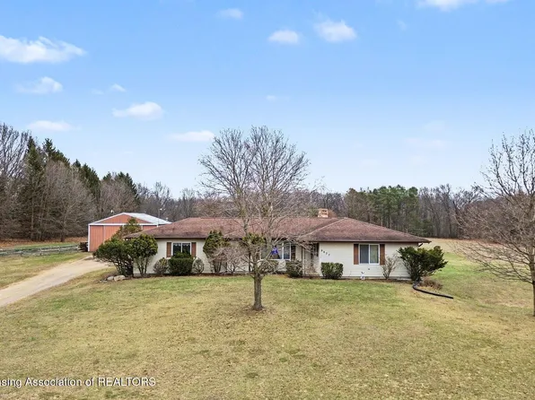 9055 Randolph Rd, Munith, MI 49259