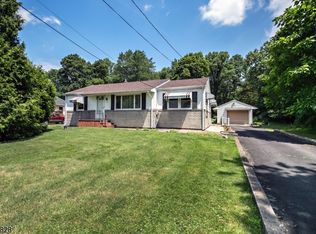 56 Robbins Rd, Branchburg, NJ 08876