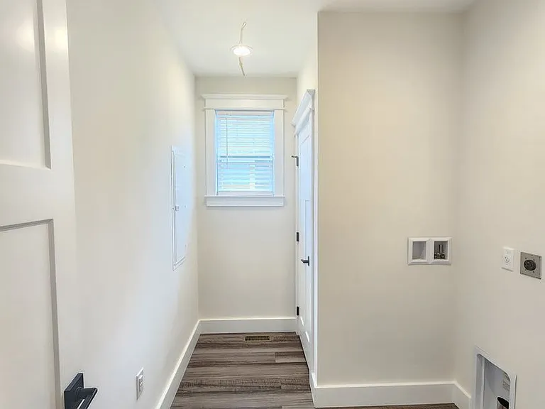 1128 Blueview Dr — Photo 20