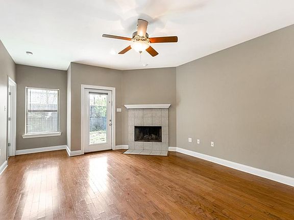 5th image of 135 Mirabeau Pl