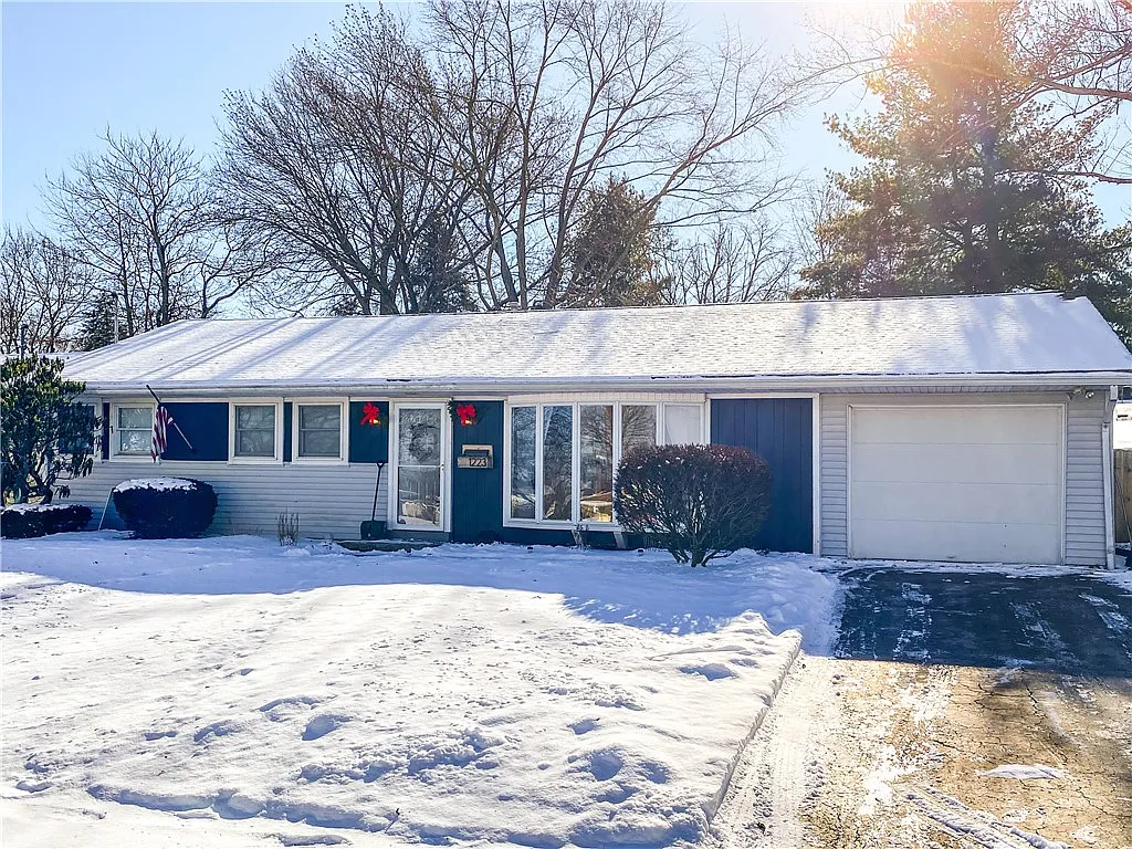 1223 Concord Dr photo 1
