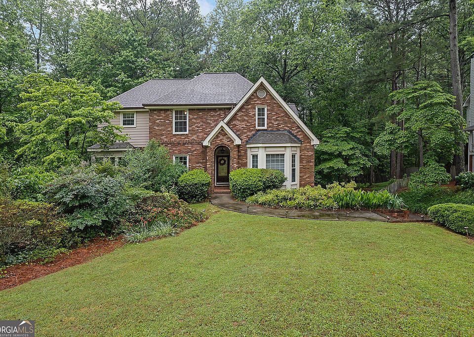 1st image of 842 Laurel Crest Ct SW