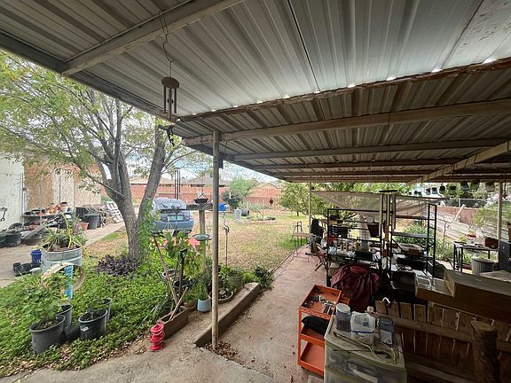 4th image of 1408 Mobile Ct