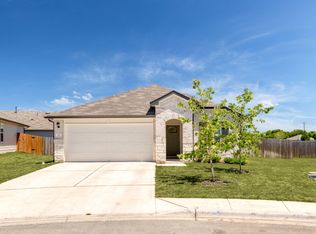 418 Dobins Ct, Lockhart, TX 78644