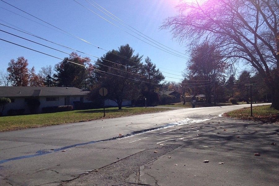 2nd image of 19 Highland View Pl