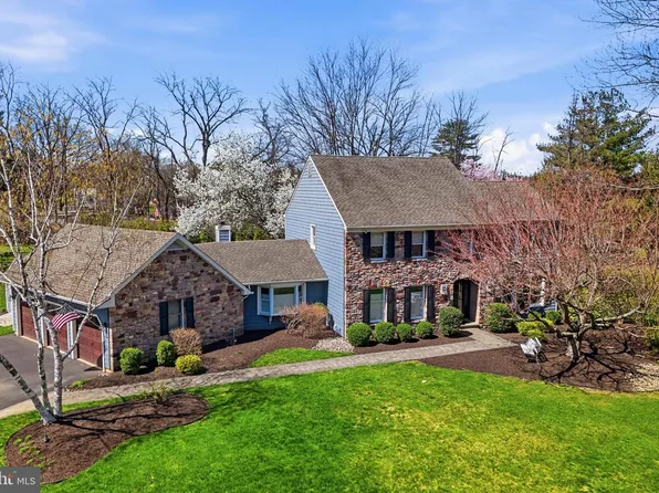 35 Matthew Cir, Richboro, PA 18954