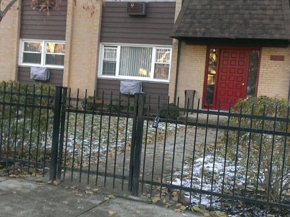 2nd image of 1627 W Touhy Ave APT 103