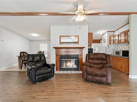 5th image of 24 Shady Bluff Ln