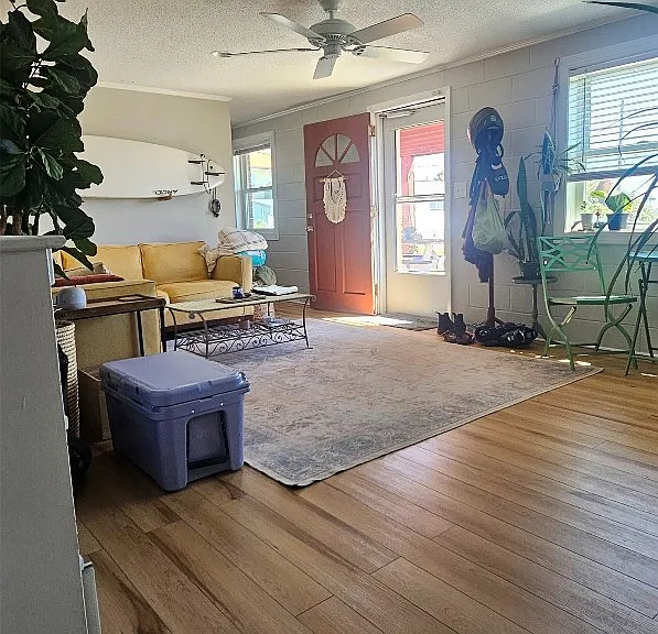 2830 Jefferson Ave — Photo 3