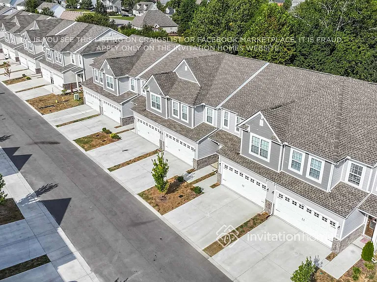 1016 Legacy Ct — Photo 19