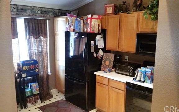 3rd image of 2037 Finch Ct
