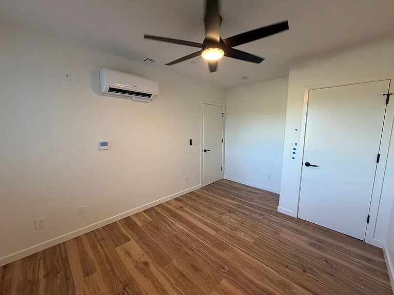 22473 N Clements Rd — Photo 2