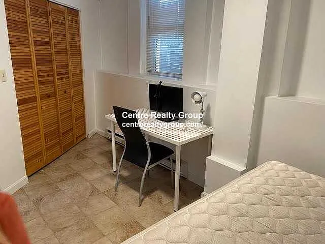 4 bed, $3,800 — Photo 2