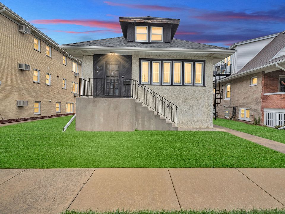 1st image of 1205 N 15th Ave