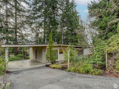 16217 Lake Hills Boulevard, Bellevue, WA, 98008