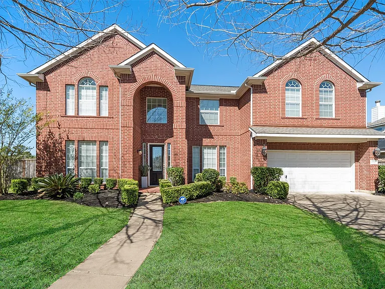 1922 Lake Grayson Dr — Photo 1