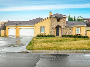 13912 Meadow View Ln, Yucaipa, CA 92399