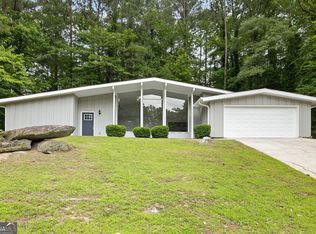 3285 Hunt Wood Dr, Decatur, GA 30034