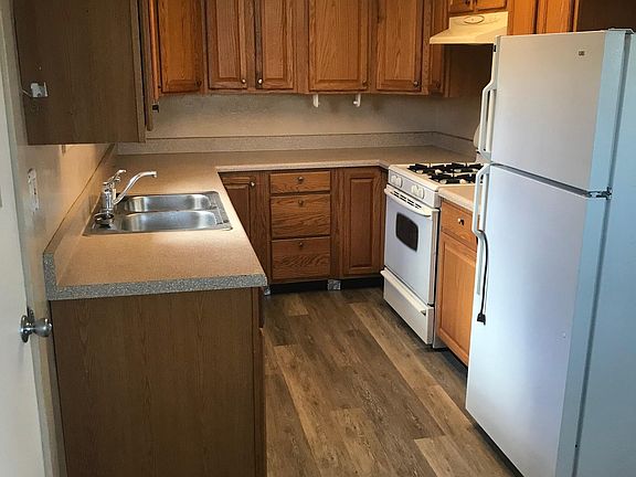 4th image of 326 W 11th Ave