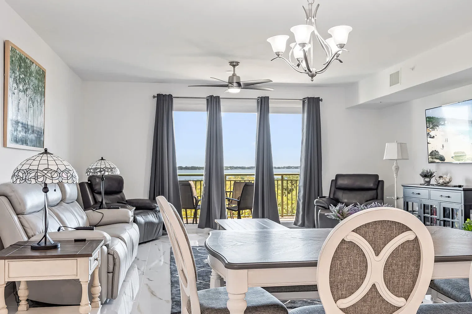 3 bed, 3.5 bath, $4,008 — Photo 2