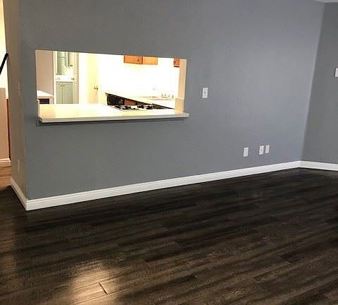 5th image of 689 Temple Ave APT 106